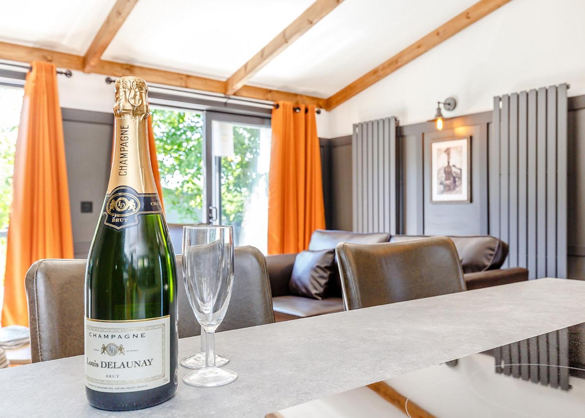 Rivendale Lodge Retreat Ashbourne  Room photo