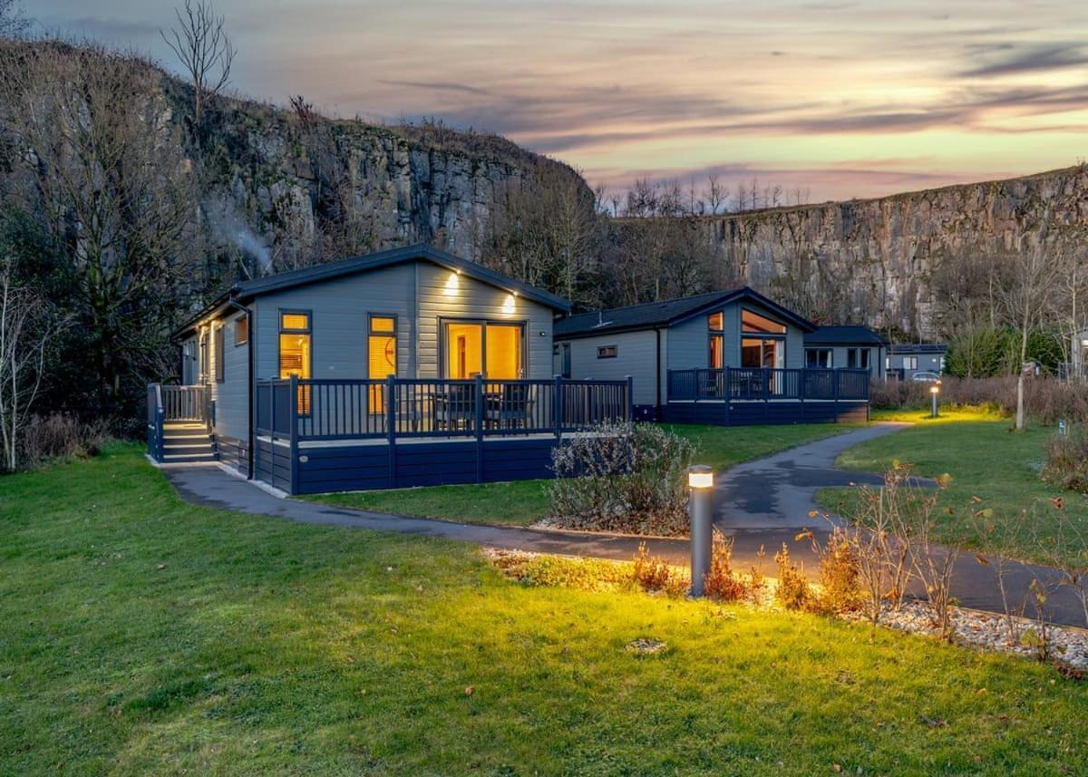 Rivendale Lodge Retreat Ashbourne  Exterior photo
